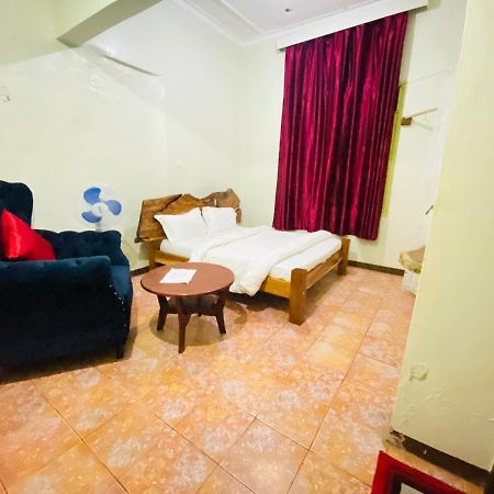 Afro Smile Hotel And Guest House-Jinja Extérieur photo
