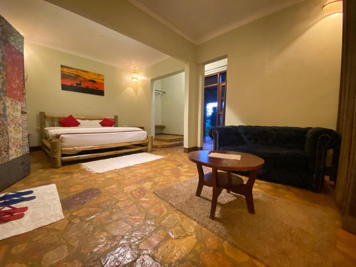Afro Smile Hotel And Guest House-Jinja Extérieur photo